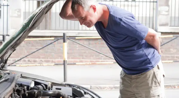 Alternator: Przyczyny awarii, objawy i jak go uratować?