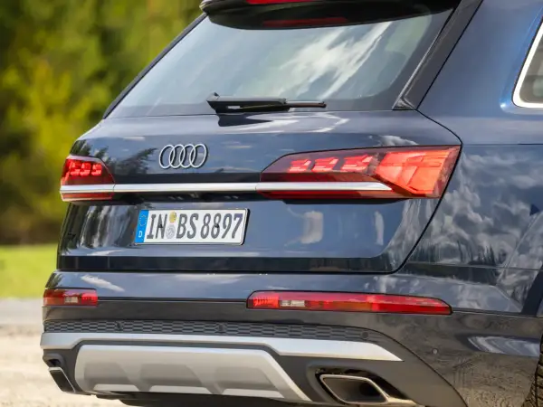Audi Q7: Jaki silnik wybrać? Uniknij drogich pułapek!
